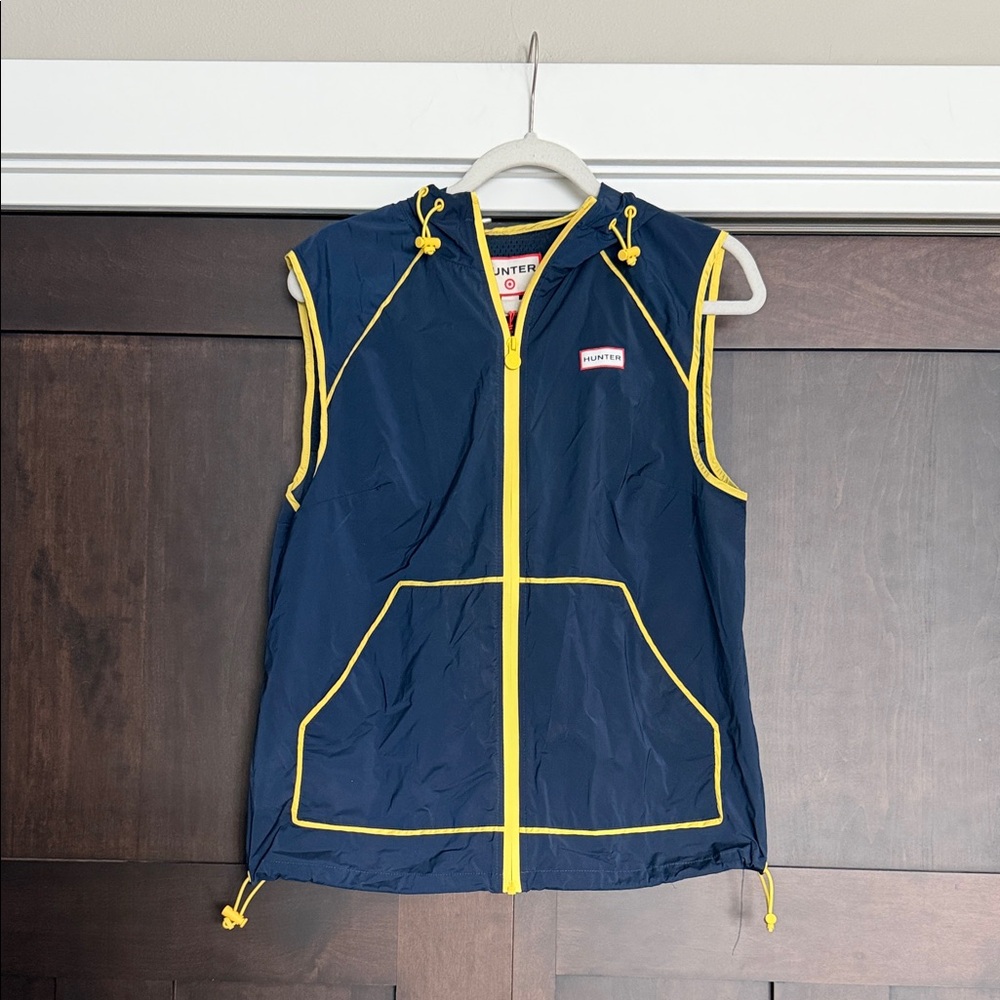 Hunter for Target Women’s Navy Blue Vest with Hood size Small
